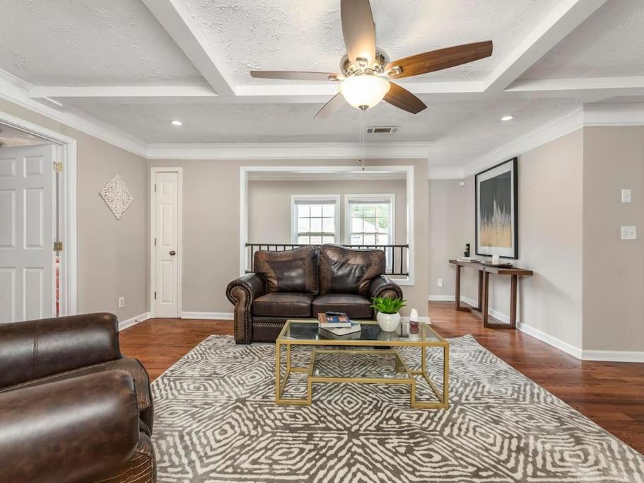 אטלנטה Gorgeous East Village Home Near Downtown Sleeps 12 5 Bedrooms Coffee Bbq Ac Parking מראה חיצוני תמונה