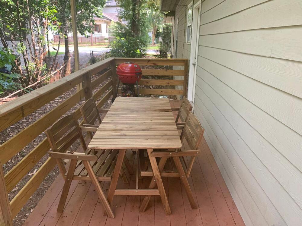 אטלנטה Gorgeous East Village Home Near Downtown Sleeps 12 5 Bedrooms Coffee Bbq Ac Parking מראה חיצוני תמונה